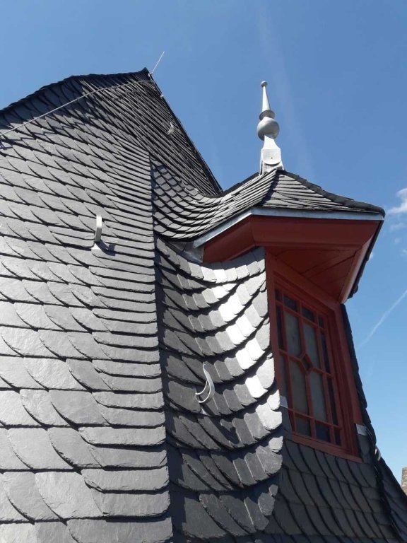 Schiefereindeckung Kirche Selters